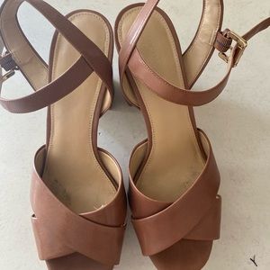 Michael Kors Platform Sandels Size 8